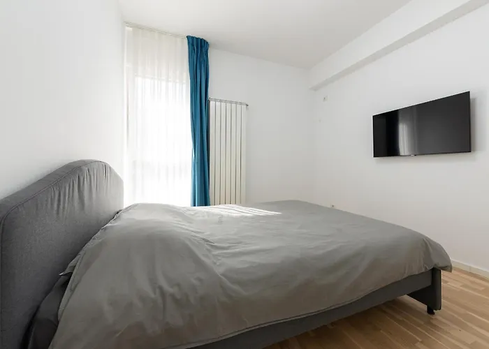 Ines - Modern 2Br Apartment With Garden Views Bucureşti